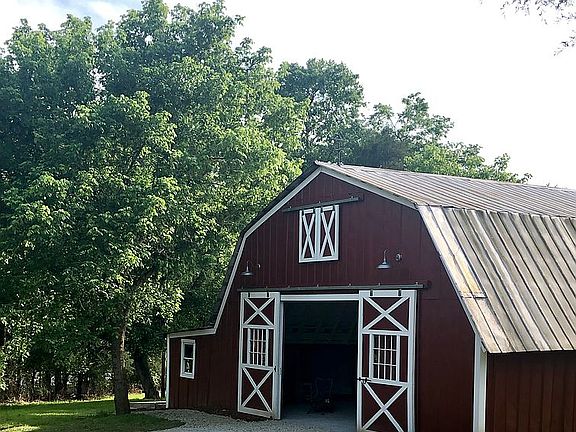 Barn