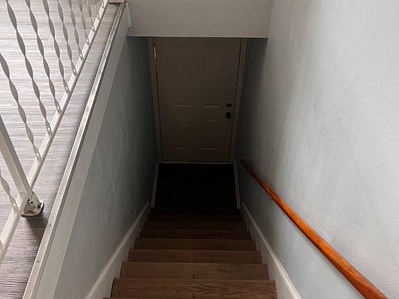 2nd image of 8426 Tidewater Dr APT 19
