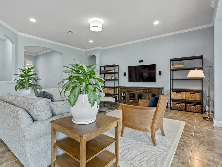 15904 Jeffs Ln — Photo 8
