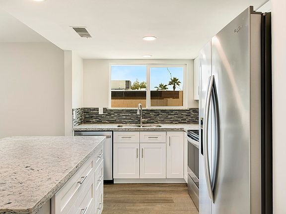 03_5635_S_Roosevelt_St09_mls