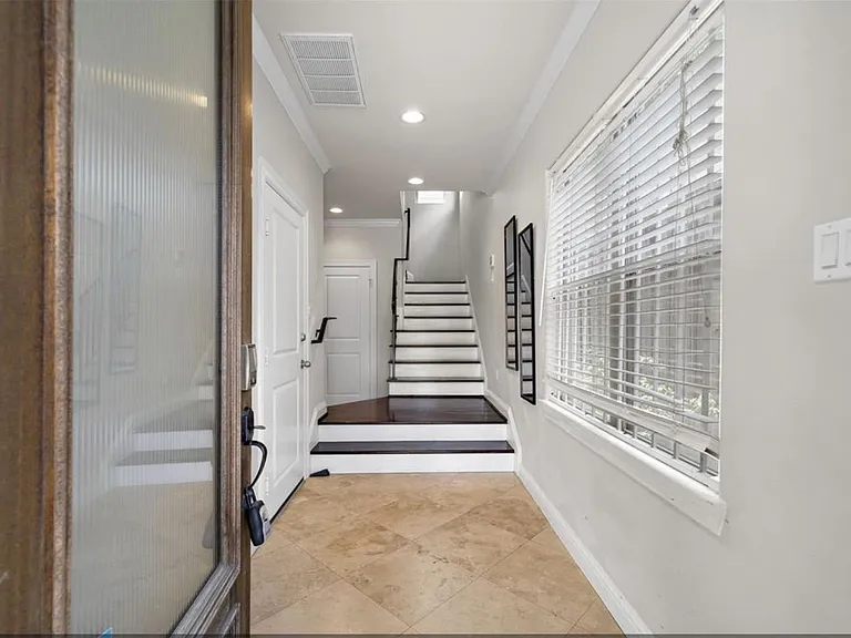 2512 Leeland St — Photo 7