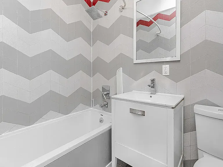 1143 Greene Ave #2R — Photo 8