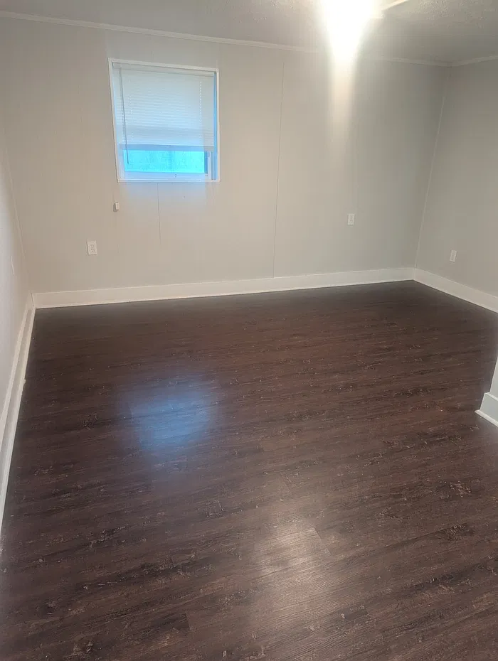 1844 Augusta Dr — Photo 2