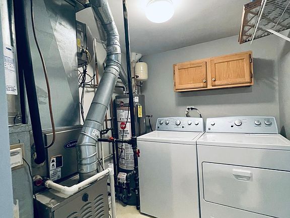 4th image of 907 Lauren Ct