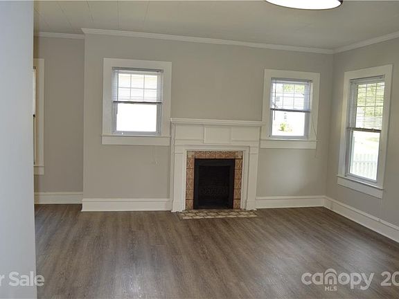 4th image of 1015 Broadway St NW