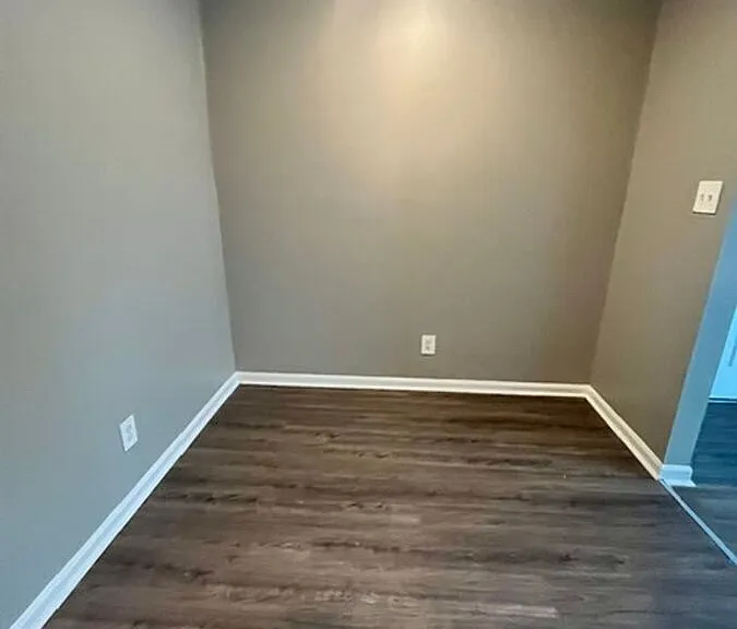2066 Fairmont Ct #9 — Photo 4