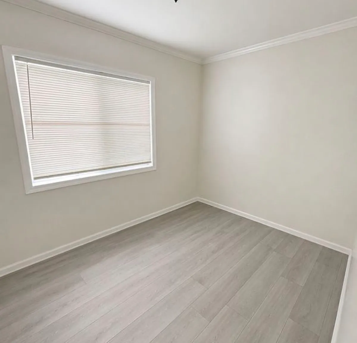 3 bed, 1092 sqft, $3,250 — Photo 3