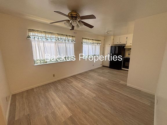 5th image of 624 Central Ave