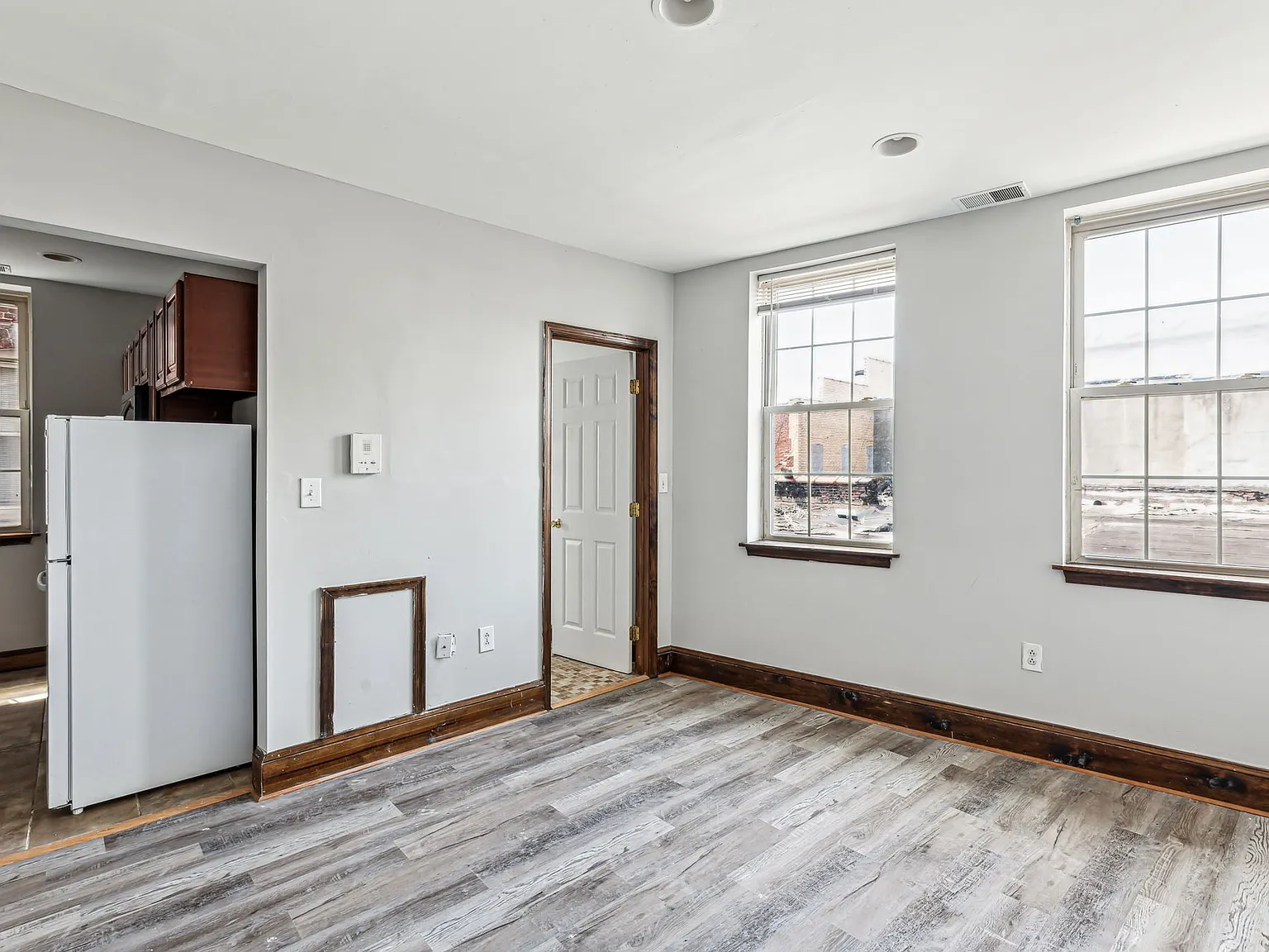 Studio, $790 — Photo 3