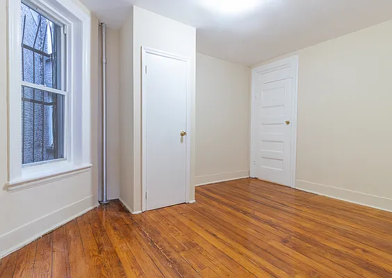 Rented by Compass | media 9