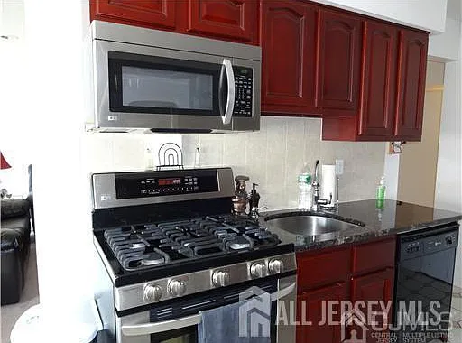 312 Edison Glen Ter — Photo 5