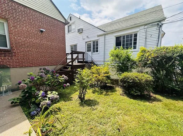 25 Hillview Ave Floor 2, Yonkers, NY 10704