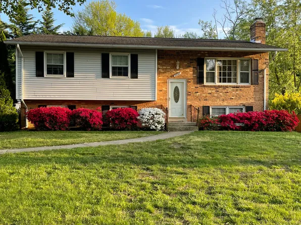 2207 Windjammer Dr, Woodbridge, VA 22192