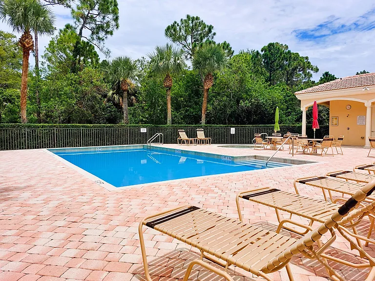 12675 SE Old Cypress Dr #903 — Photo 35