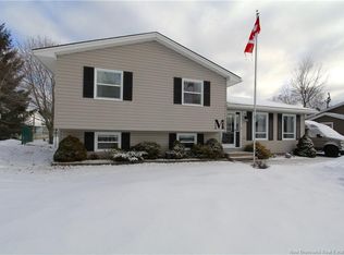 83 Mountfield Cres, Saint John, NB E2M5R4