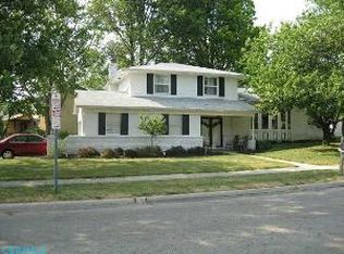 6610 Woodsedge Dr, Reynoldsburg, OH 43068