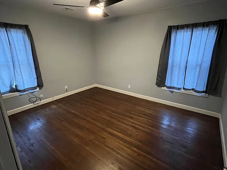 1141 N Harvard Ave — Photo 8
