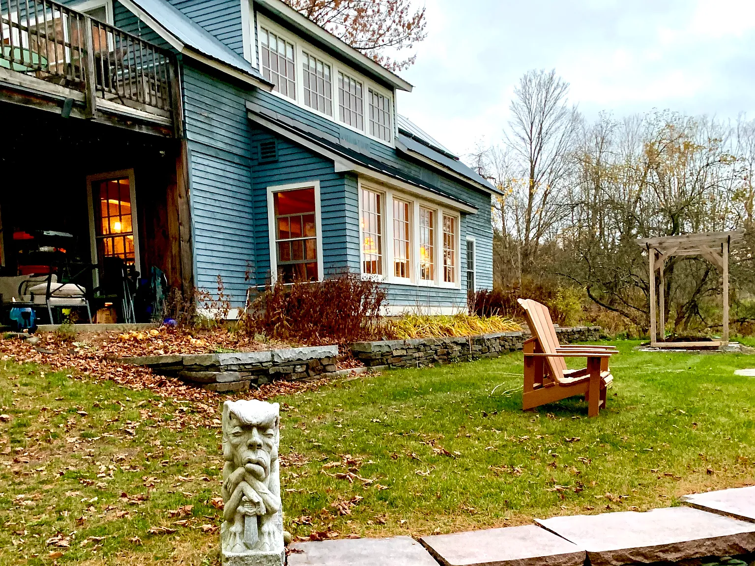 1 bed, 1300 sqft, $1,400 — Photo 1