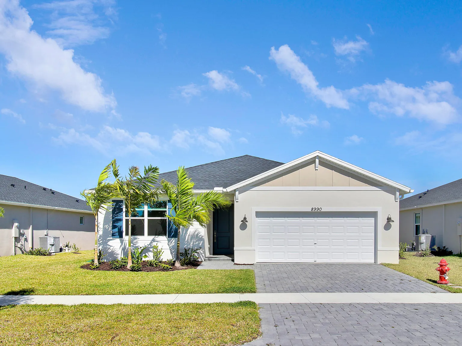 4 bed, 3.0 bath, 2200 sqft, $3,300 — Photo 1
