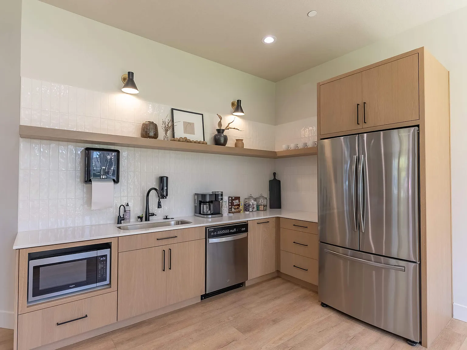 Cascade Place Apartment Homes — Photo 3