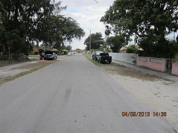 3rd image of 2961 NW 151st Ter