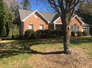 1904 Lazy Ln, High Point, NC 27265