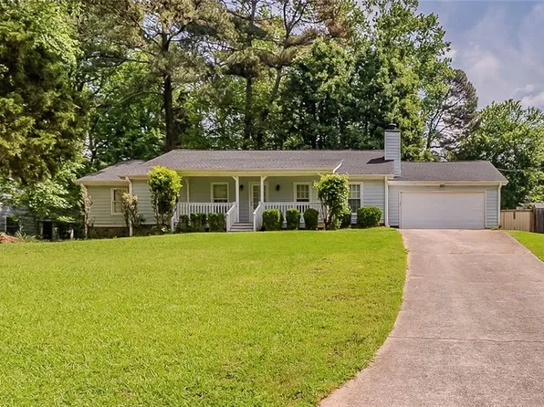 228 Amour Way SW, Lilburn, GA 30047
