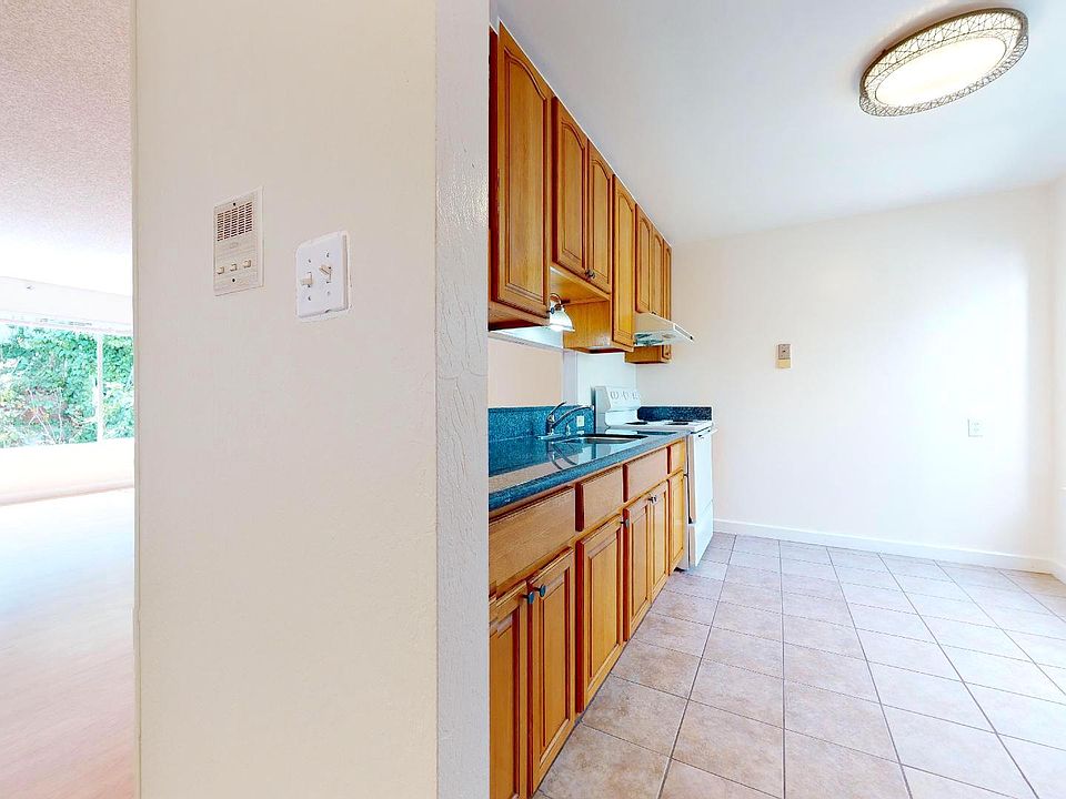 1st image of 1560 Geneva Ave #4