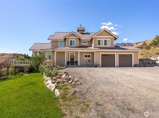 266 Ives St, Pateros, WA 98846