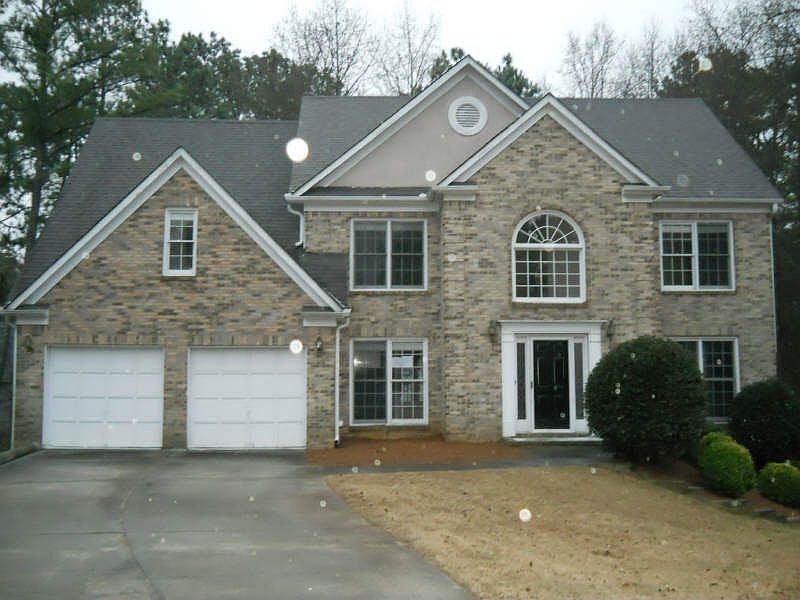 2nd image of 130 N Hillbrooke Trl