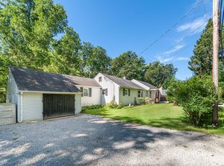 4 Breaults Landing Rd, Thompson, CT 06277