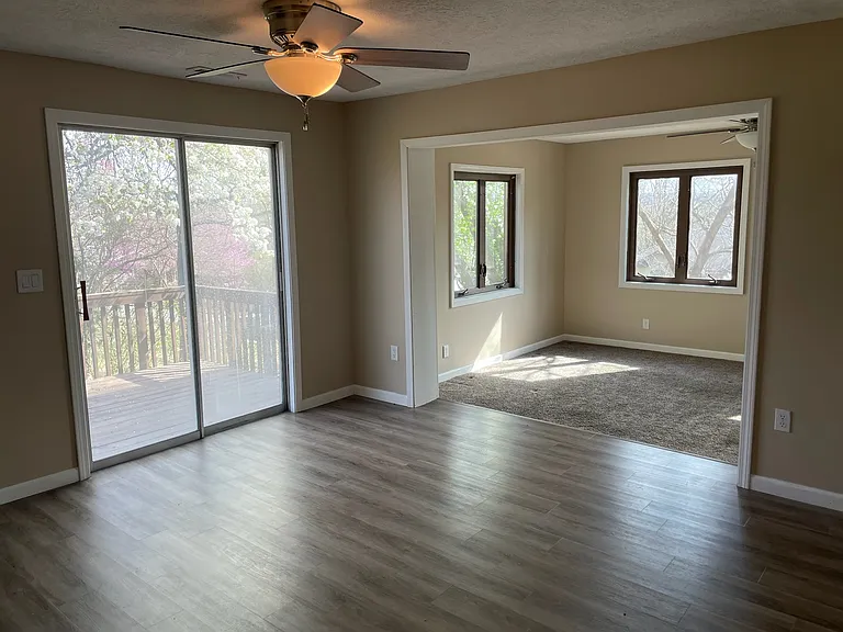 137 Roark Ave — Photo 10