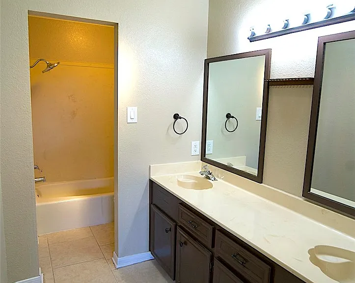 6133 Cumberland Cir — Photo 8