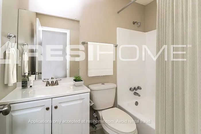 3947 Wood Path Dr — Photo 11