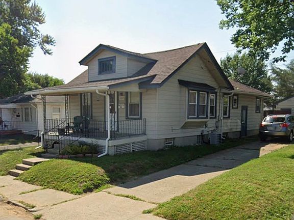 2nd image of 4202 Farnham Ave