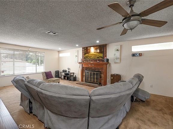 4th image of 8841 California Ave