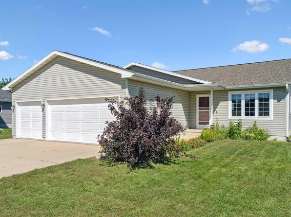 1514 Robertson Rd, Waverly, IA 50677