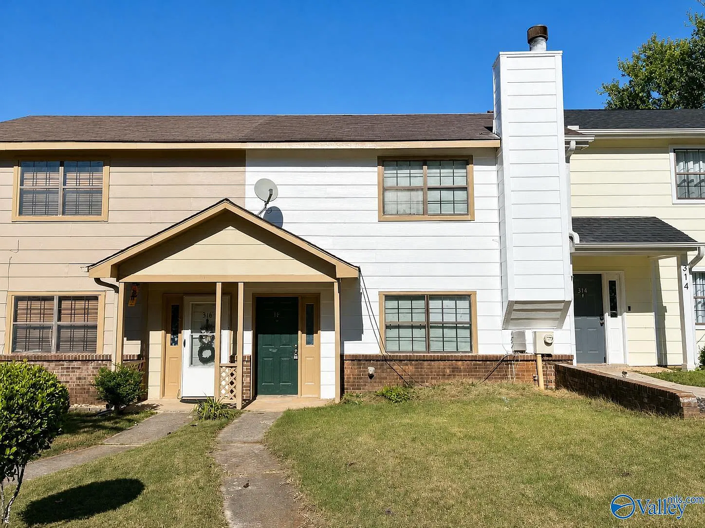 2 bed, 2.0 bath, 1100 sqft, $1,250 — Photo 1