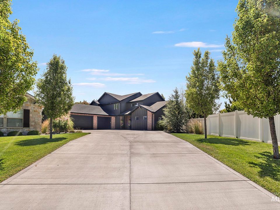 1st image of 1470 Pillar Cir