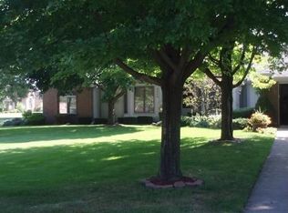 8509 Loire Valley Dr, Tecumseh, MI 49286