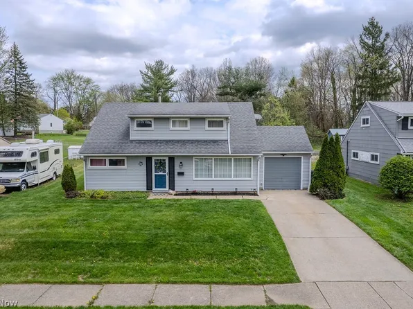 3071 Scott St, Cuyahoga Falls, OH 44223