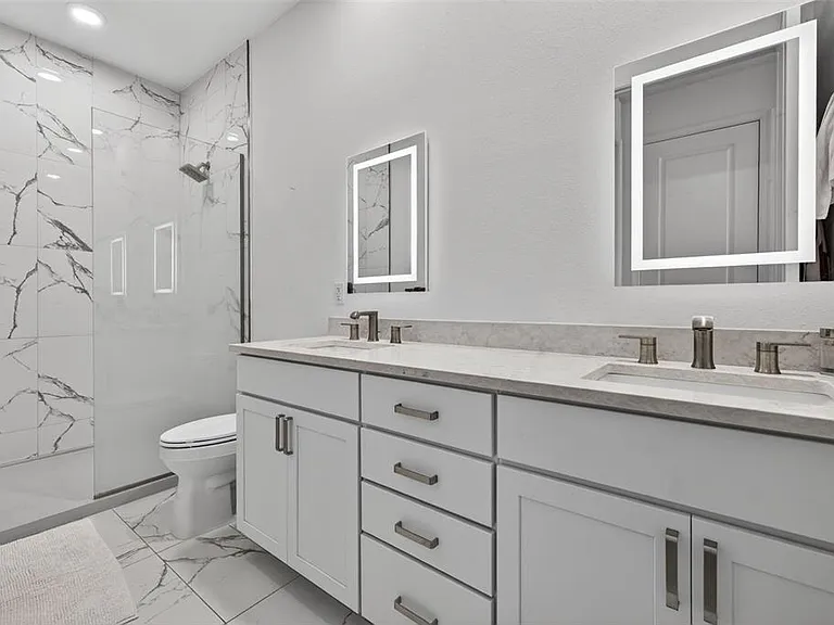 644 3rd Ave S #202 — Photo 11