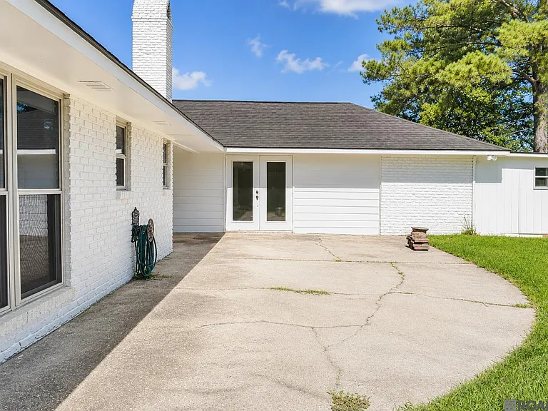 13523 Willowridge Ave — Photo 3