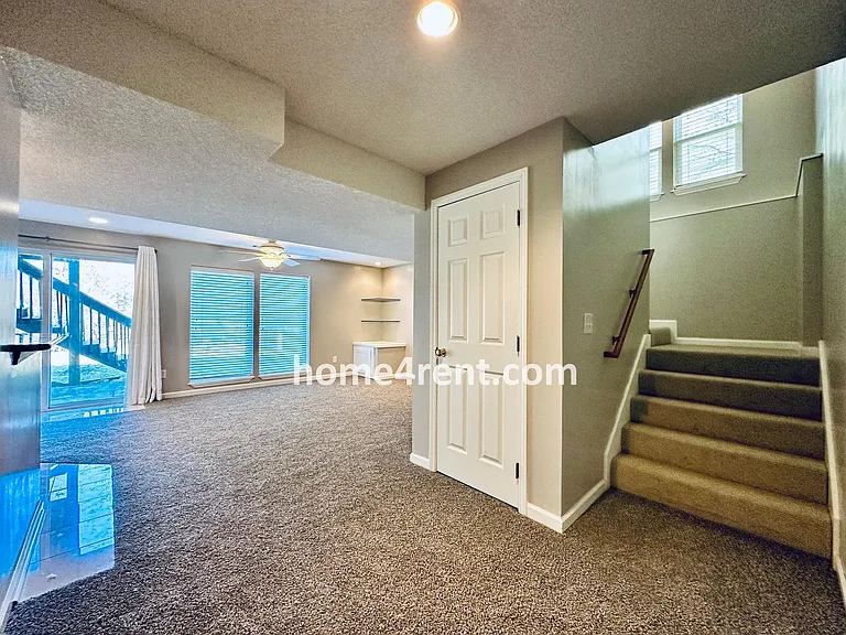 15252 W 158th Ter — Photo 40