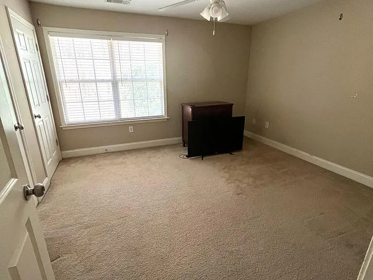 460 Barnett Shoals Rd #4G — Photo 11