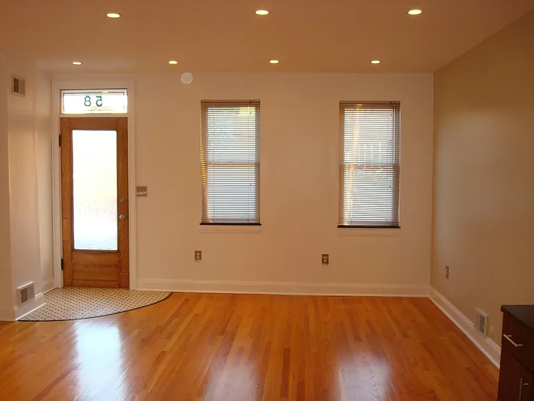 58 S 20th St #58 — Photo 2
