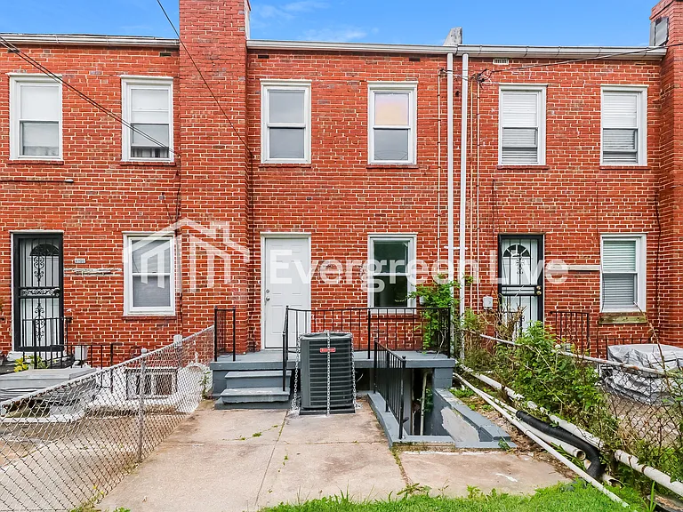 3646 Lyndale Ave — Photo 15