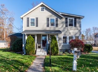 15 Clancy St, Chelmsford, MA 01824