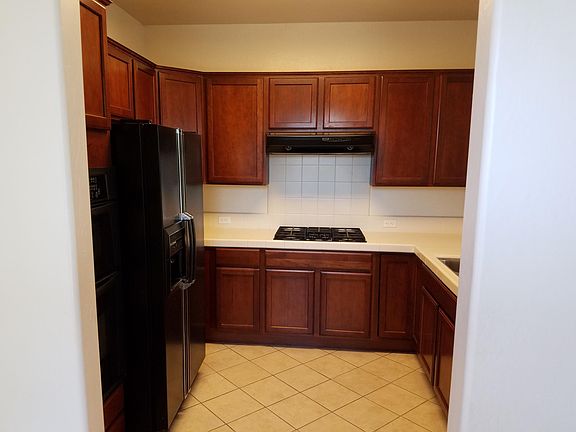 3rd image of 3200 N Kingman St