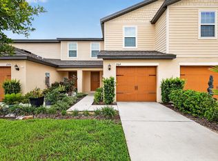1564 Wynford Cir, Tavares, FL 32778